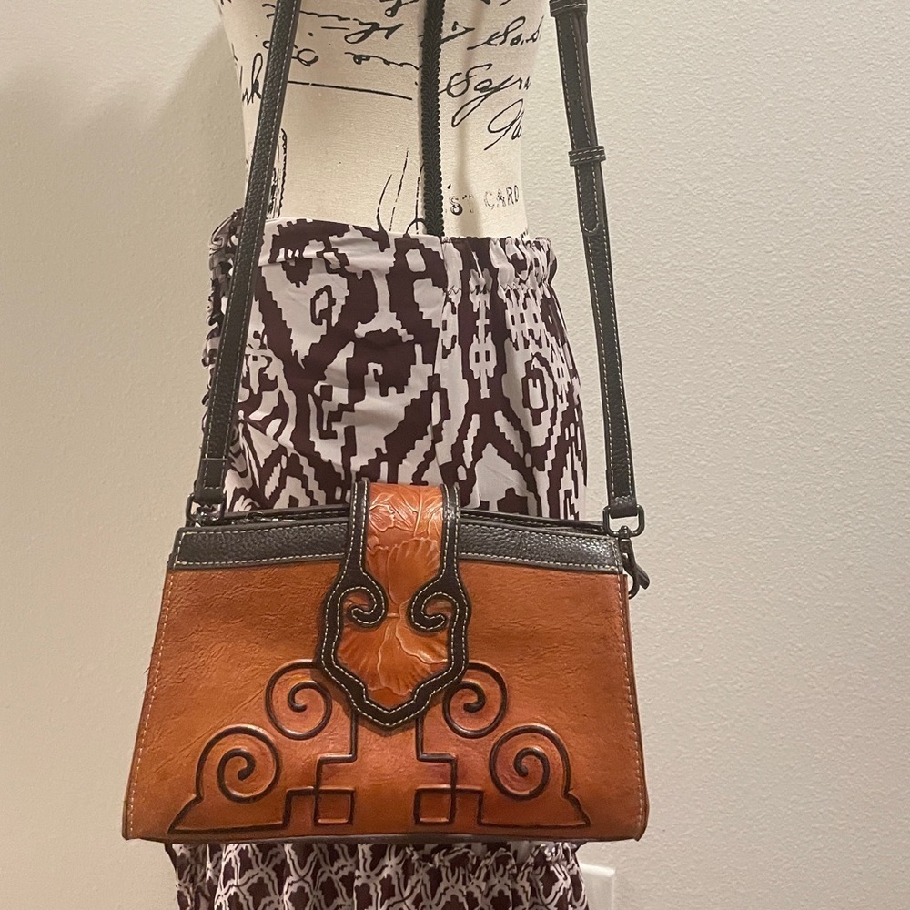 Joseph & Rose Crossbody Bag Boho Chic Handmade 100%Cowhide Embossed SouthWestern